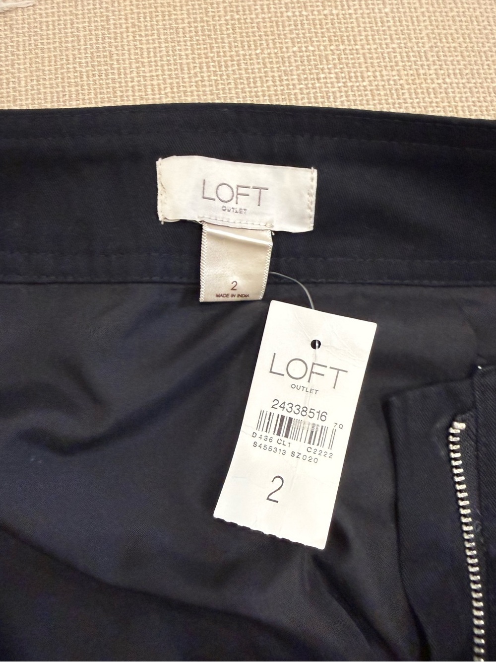 LOFT Outlet Black Mini Skirt - Picture 5 of 7